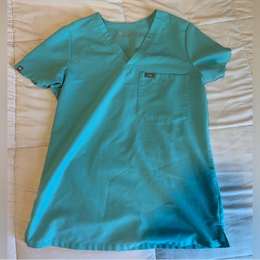 FIGS XS shirt